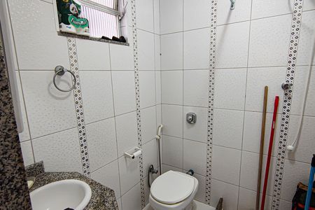 Casa à venda com 220m², 3 quartos e 1 vaga Casa à venda com 220m², 3 quartos e 1 vagaBanheiro Social