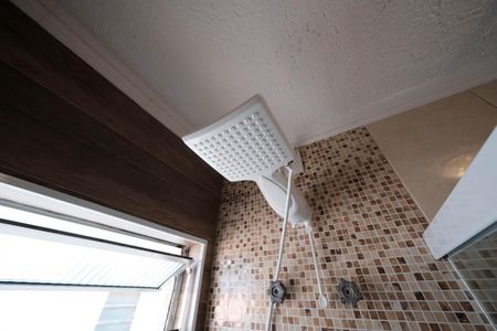 Casa à venda com 127m², 2 quartos e 2 vagasBanheiro 1