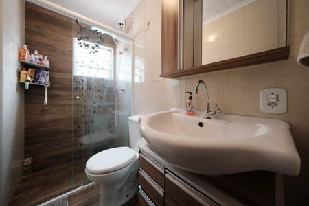 Casa à venda com 127m², 2 quartos e 2 vagasBanheiro 1