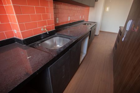 Apartamento à venda com 54m², 2 quartos e 1 vaga Apartamento à venda com 54m², 2 quartos e 1 vagaCozinha e Área de Serviço