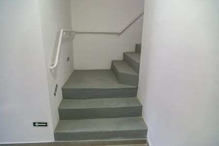 Studio para alugar com 24m², 1 quarto e sem vagaEscada