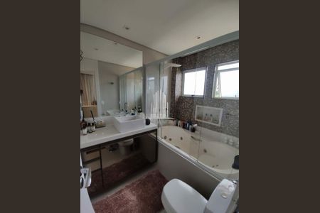 Casa à venda com 3 quartos, 210m² em Jardim Jussara, São Paulo