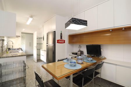 Apartamento à venda com 139m², 3 quartos e 3 vagasCozinha
