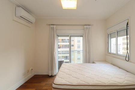 Apartamento à venda com 139m², 3 quartos e 3 vagasSuíte 1