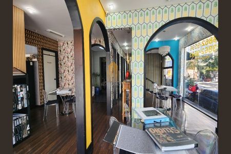 Casa à venda com 2 quartos, 250m² em Vila Romana, São Paulo