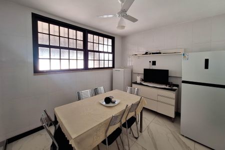 Casa à venda com 720m², 5 quartos e 6 vagasCopa