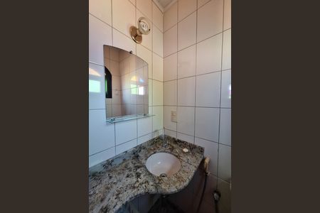Casa à venda com 720m², 5 quartos e 6 vagasBanheiro da Suíte 2