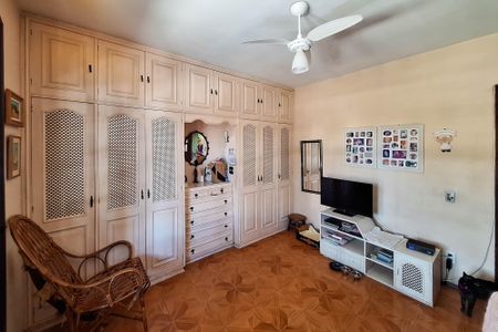 Casa à venda com 720m², 5 quartos e 6 vagasQuarto 1