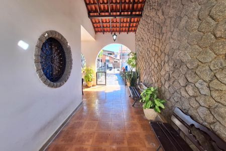 Casa à venda com 720m², 5 quartos e 6 vagasQuintal