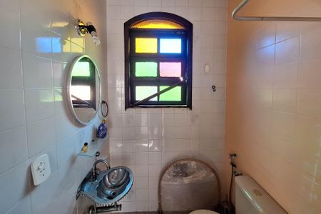 Casa à venda com 720m², 5 quartos e 6 vagasBanheiro Social 3