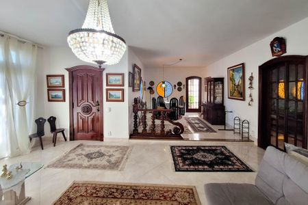 Sala de casa para alugar com 5 quartos, 720m² em Piratininga, Niterói