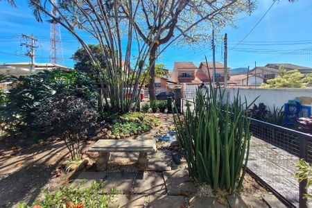 Casa à venda com 720m², 5 quartos e 6 vagasQuintal