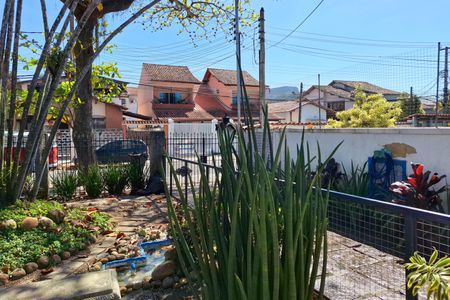 Casa à venda com 720m², 5 quartos e 6 vagasQuintal