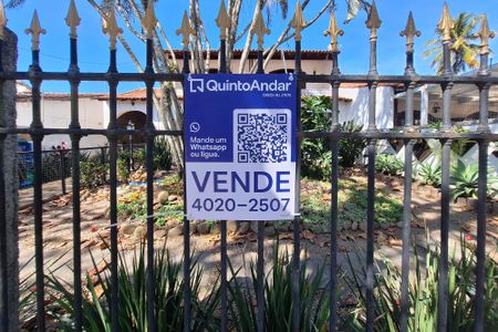 Casa à venda com 720m², 5 quartos e 6 vagasPlaca