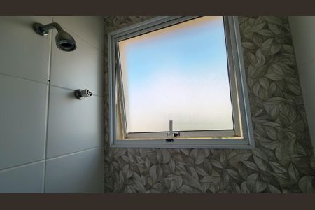 Apartamento à venda com 64m², 2 quartos e 1 vaga Apartamento à venda com 64m², 2 quartos e 1 vagaBanheiro