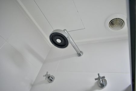 Studio para alugar com 20m², 0 quarto e sem vaga Studio para alugar com 20m², 0 quarto e sem vagaBanheiro