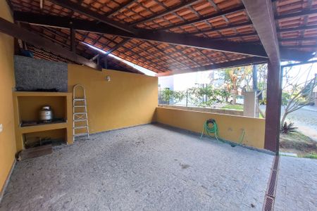 Casa de condomínio à venda com 531m², 4 quartos e 2 vagas Casa de condomínio à venda com 531m², 4 quartos e 2 vagasGaragem