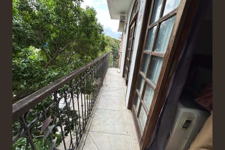 Apartamento à venda com 114m², 2 quartos e 1 vaga