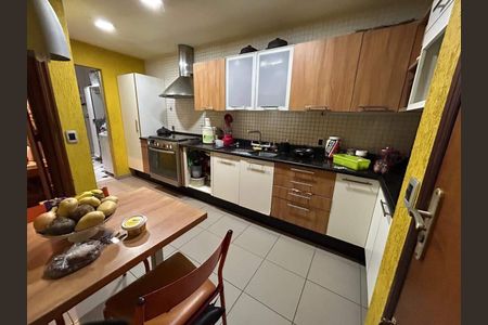 Apartamento à venda com 114m², 2 quartos e 1 vaga