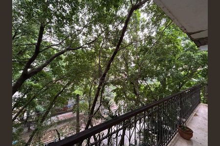 Apartamento à venda com 114m², 2 quartos e 1 vaga