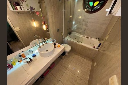 Apartamento à venda com 114m², 2 quartos e 1 vaga