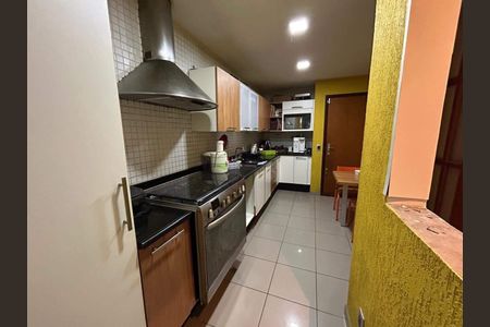 Apartamento à venda com 114m², 2 quartos e 1 vaga
