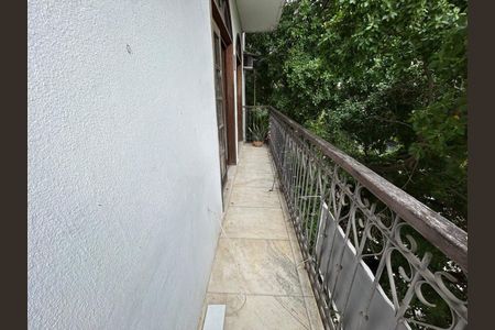 Apartamento à venda com 114m², 2 quartos e 1 vaga