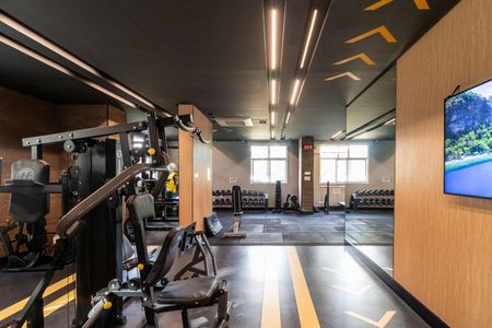 Apartamento à venda com 136m², 4 quartos e 3 vagas Apartamento à venda com 136m², 4 quartos e 3 vagasÁrea comum - Academia