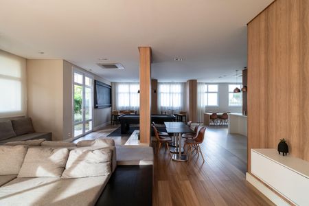 Apartamento à venda com 136m², 4 quartos e 3 vagas Apartamento à venda com 136m², 4 quartos e 3 vagasÁrea comum - Salão de festas