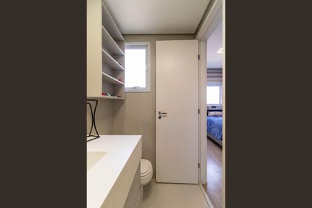 Apartamento à venda com 136m², 4 quartos e 3 vagas Apartamento à venda com 136m², 4 quartos e 3 vagasBanheiro da Suíte 4