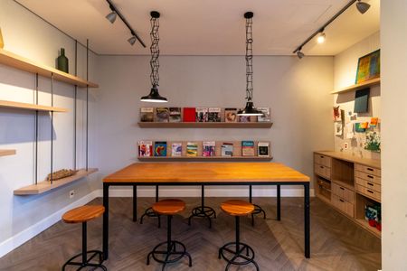 Apartamento à venda com 136m², 4 quartos e 3 vagas Apartamento à venda com 136m², 4 quartos e 3 vagasÁrea comum -Ateliê