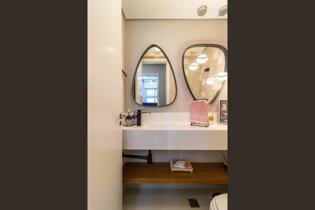 Apartamento à venda com 136m², 4 quartos e 3 vagas Apartamento à venda com 136m², 4 quartos e 3 vagasLavabo da Sala