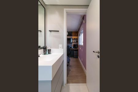 Apartamento à venda com 136m², 4 quartos e 3 vagas Apartamento à venda com 136m², 4 quartos e 3 vagasBanheiro da Suíte 3