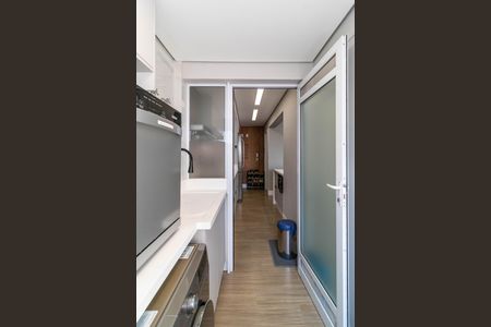 Apartamento à venda com 136m², 4 quartos e 3 vagas Apartamento à venda com 136m², 4 quartos e 3 vagasÁrea de Serviço