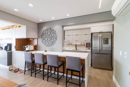 Apartamento à venda com 136m², 4 quartos e 3 vagas Apartamento à venda com 136m², 4 quartos e 3 vagasCozinha