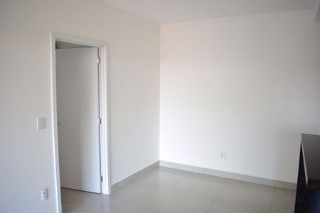 Sala de apartamento para alugar com 1 quarto, 42m² em Ribeirânia, Ribeirão Preto