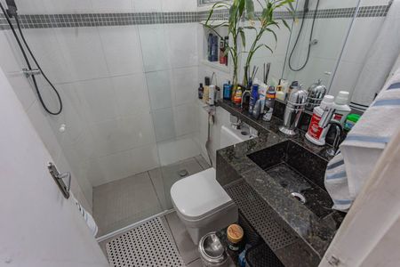 Apartamento à venda com 54m², 2 quartos e 1 vagaBanheiro Social
