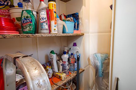 Apartamento à venda com 225m², 3 quartos e 4 vagas Apartamento à venda com 225m², 3 quartos e 4 vagasDespensa