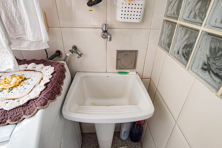 Apartamento à venda com 225m², 3 quartos e 4 vagas Apartamento à venda com 225m², 3 quartos e 4 vagasCozinha e Área de Serviço