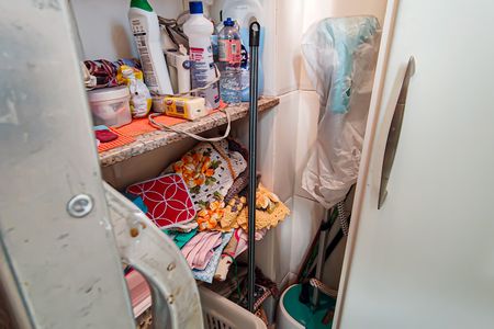 Apartamento à venda com 225m², 3 quartos e 4 vagas Apartamento à venda com 225m², 3 quartos e 4 vagasDespensa