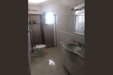 Casa à venda com 198m², 3 quartos e 2 vagas