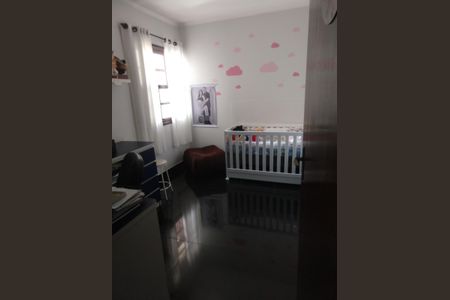 Casa à venda com 198m², 3 quartos e 2 vagas