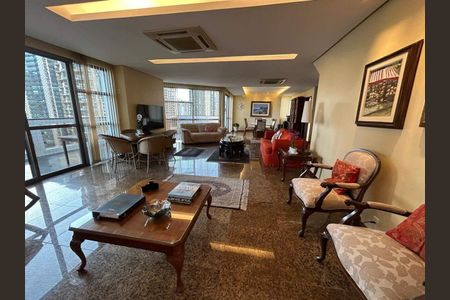 Apartamento à venda com 304m², 4 quartos e 3 vagas