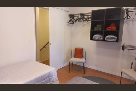 Casa à venda com 2 quartos, 100m² em Cambuci, São Paulo