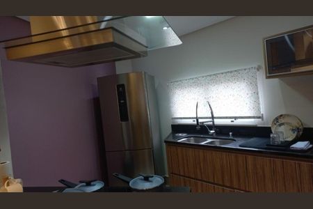 Casa à venda com 100m², 2 quartos e 1 vaga