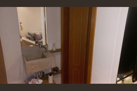 Casa à venda com 100m², 2 quartos e 1 vaga