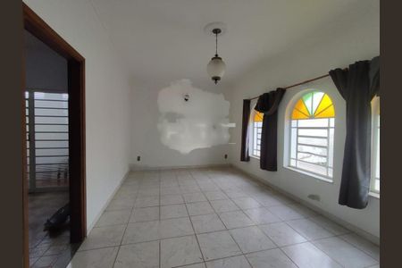 Casa à venda com 200m², 3 quartos e 1 vaga