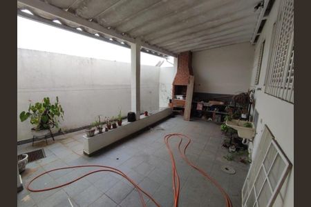 Casa à venda com 200m², 3 quartos e 1 vaga