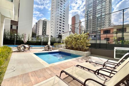 Apartamento para alugar com 69m², 2 quartos e 2 vagas Apartamento para alugar com 69m², 2 quartos e 2 vagasÁrea comum - Piscina