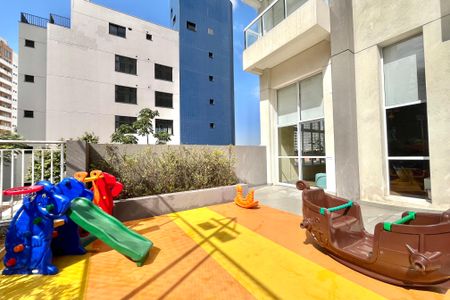 Apartamento para alugar com 69m², 2 quartos e 2 vagas Apartamento para alugar com 69m², 2 quartos e 2 vagasÁrea comum - Playground